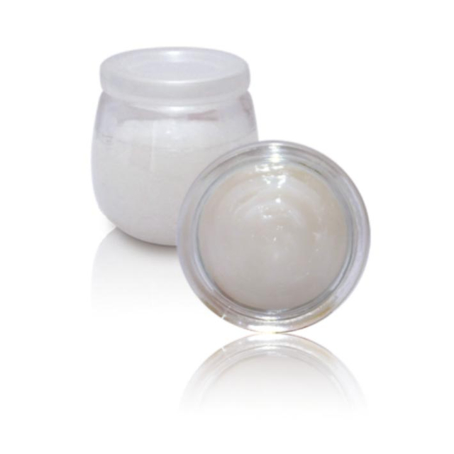 Wide temp range plastic grease